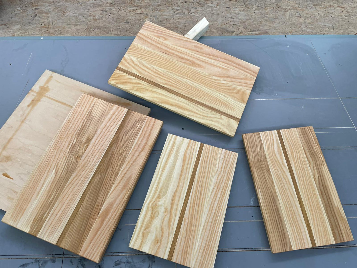 Schreinern für Anfänger*Innen - Ein Schneidebrett aus Massivholz