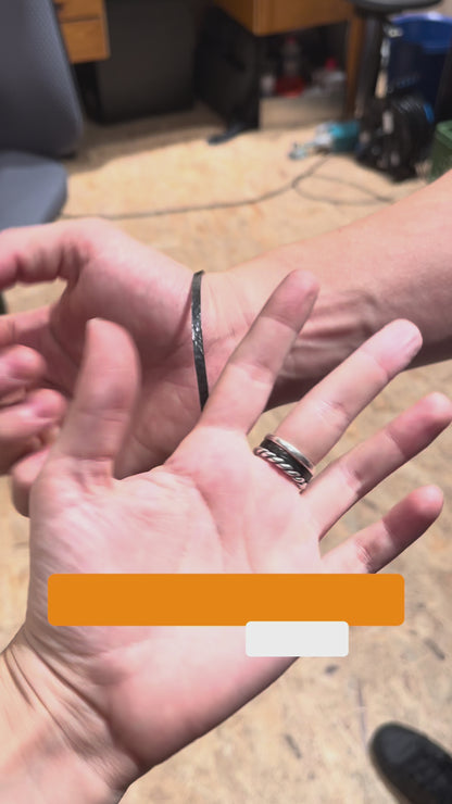 Goldschmieden für Anfänger: Ein Armband aus Silber